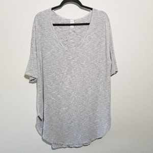 Ladies Old Navy Long Tee - size XL